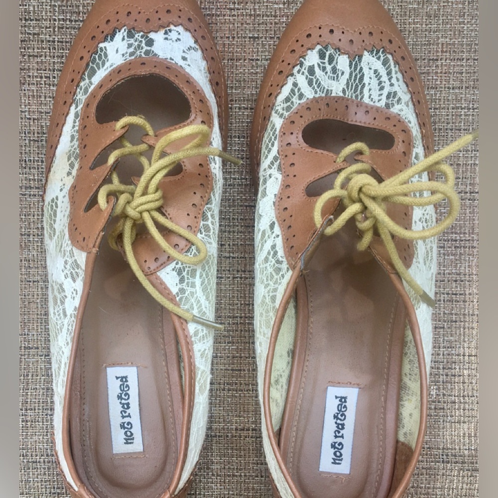 Not Rated Vegan Leather & Lace Open Oxford Flats Size 10